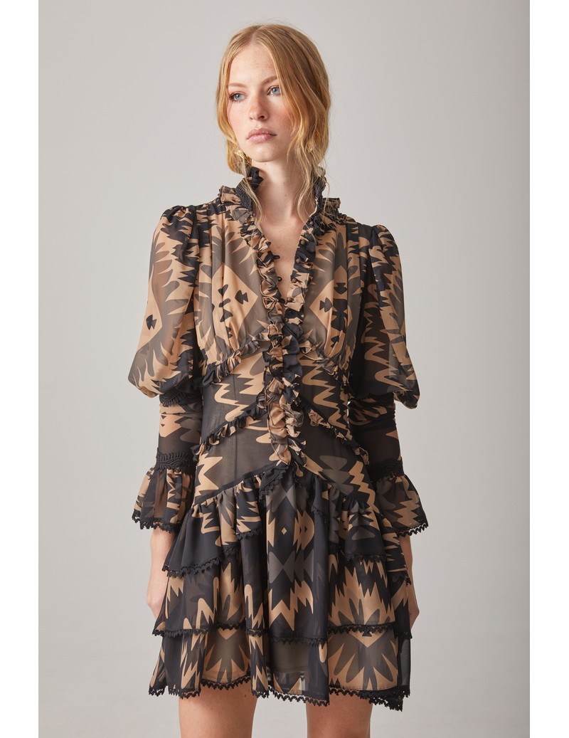 VESTIDO ROMÁNTICO EN GASA...