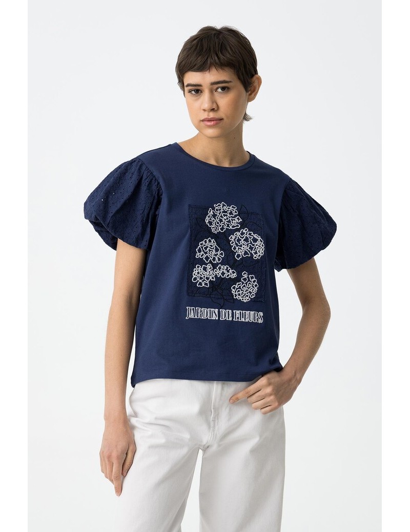 CAMISETA MANGAS CON BORDADO...