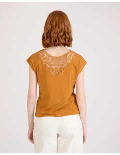 CAMISETA ESPALDA ENCAJE NAF NAF
