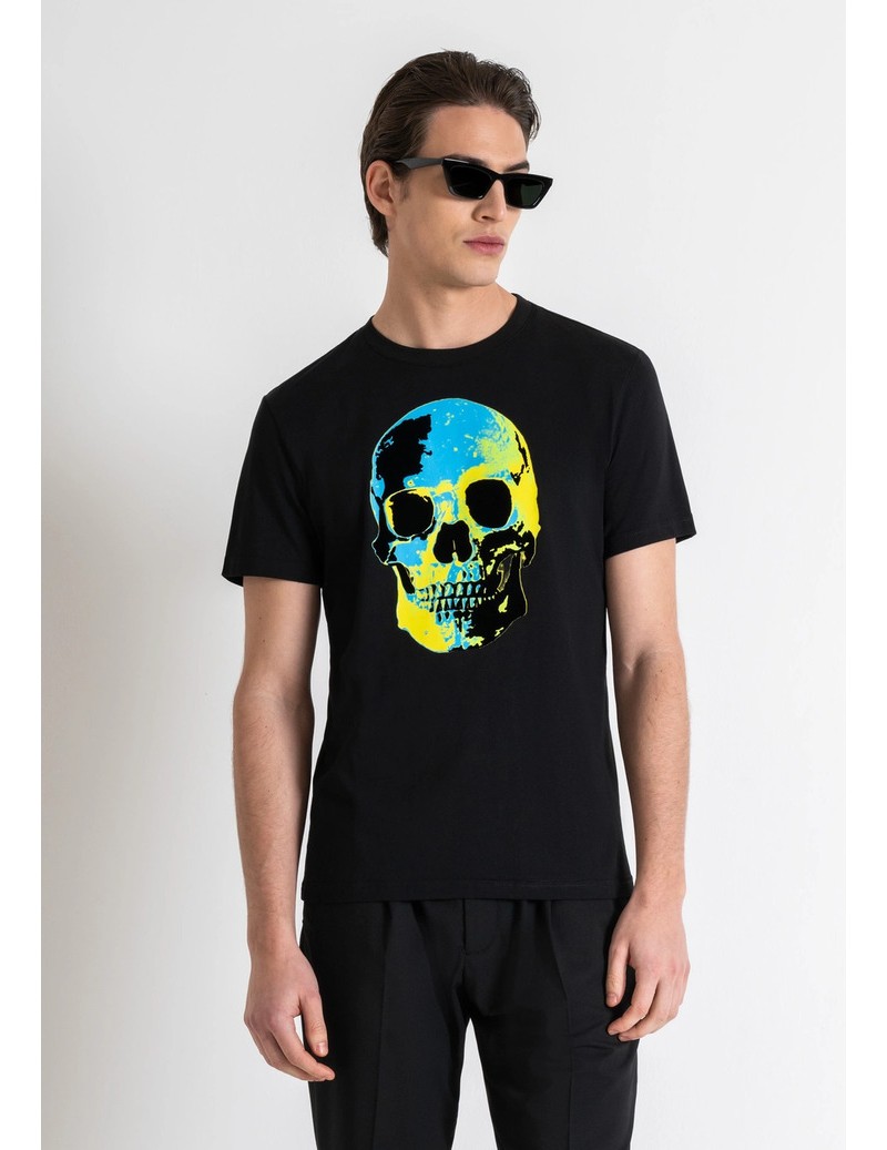 CAMISETA NEGRA SLIM FIT...